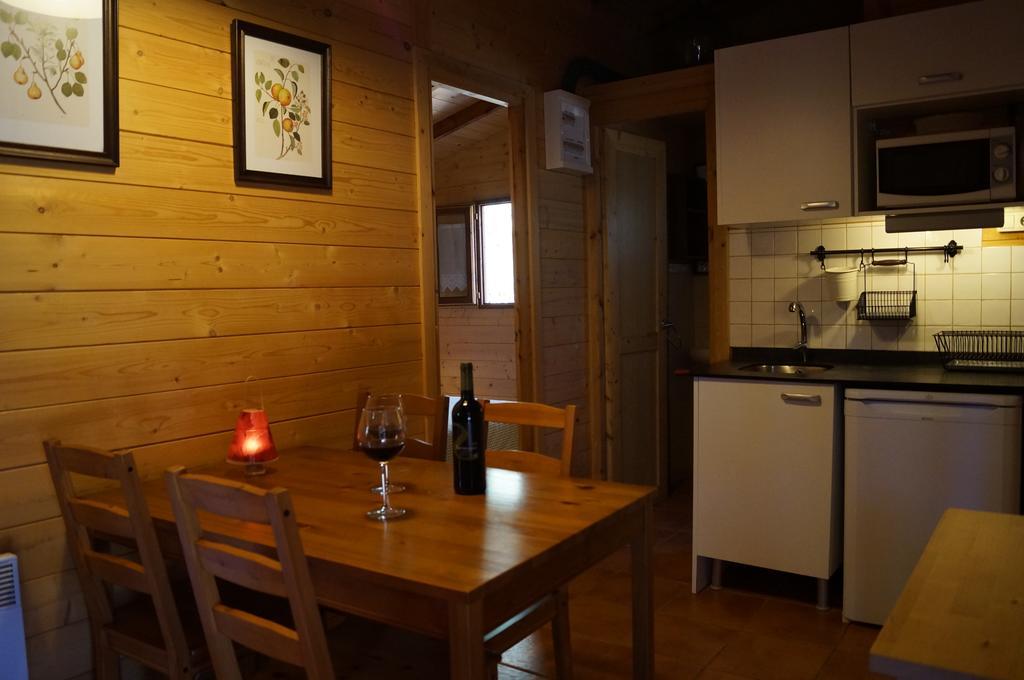 Camping Macanet De Cabrenys Exterior photo